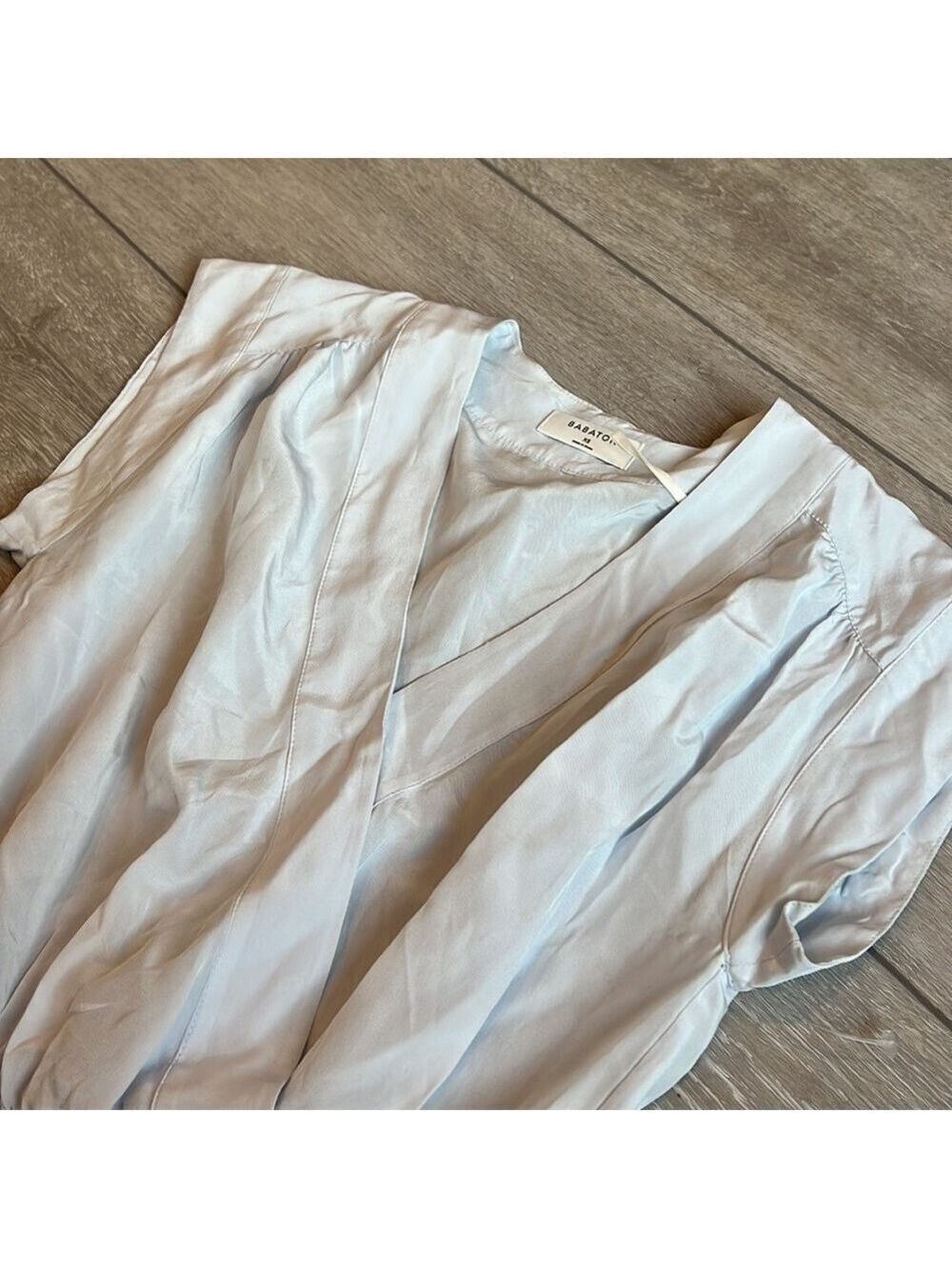 Babaton Aritzia light blue silk wrap style romper with pockets size xs - Picture 7 of 9